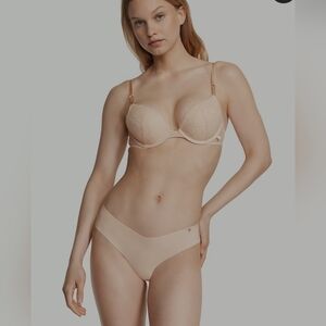 VICTORIA'S SECRET Sexy Tee Posey Lace Push-Up Bra NWT 32C